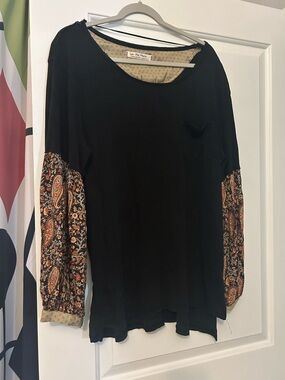 We The Free Black Top with boho sleeves